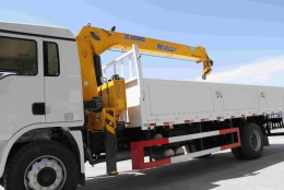 Манипулятор 6,3т 4х2 Шахман (7)